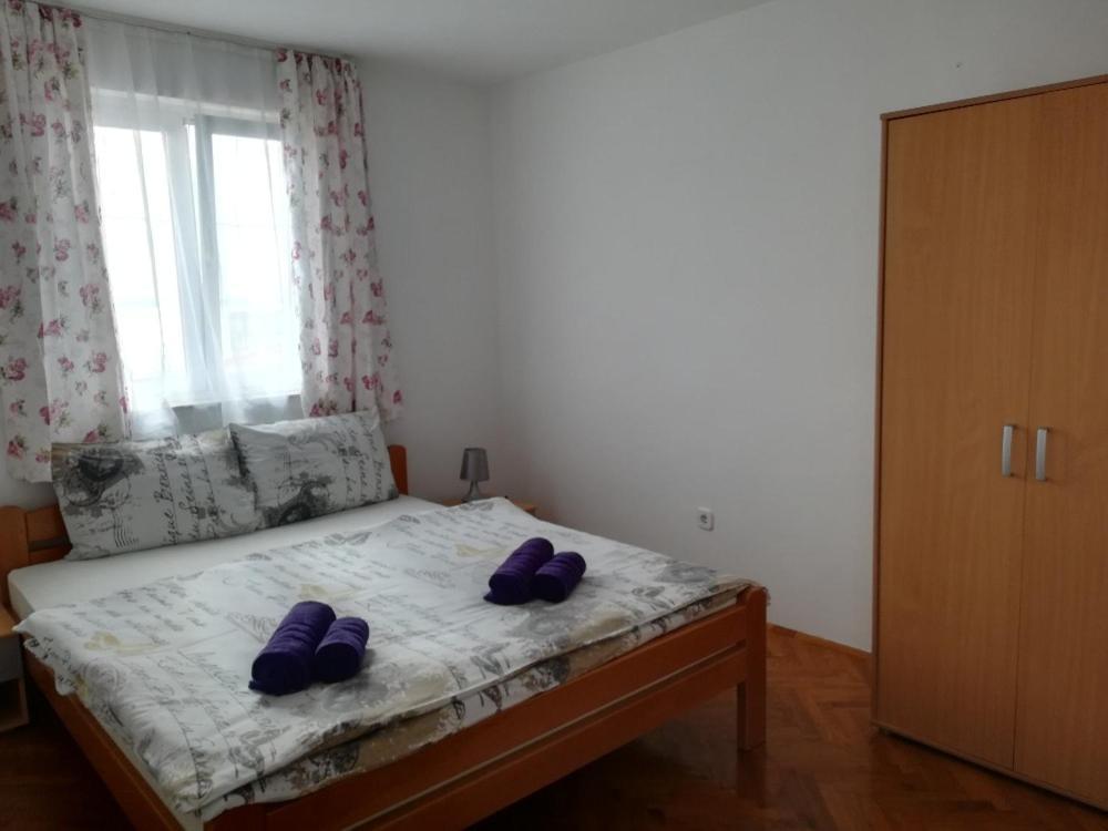 Apartment And Rooms Sidro Petrcane Ngoại thất bức ảnh