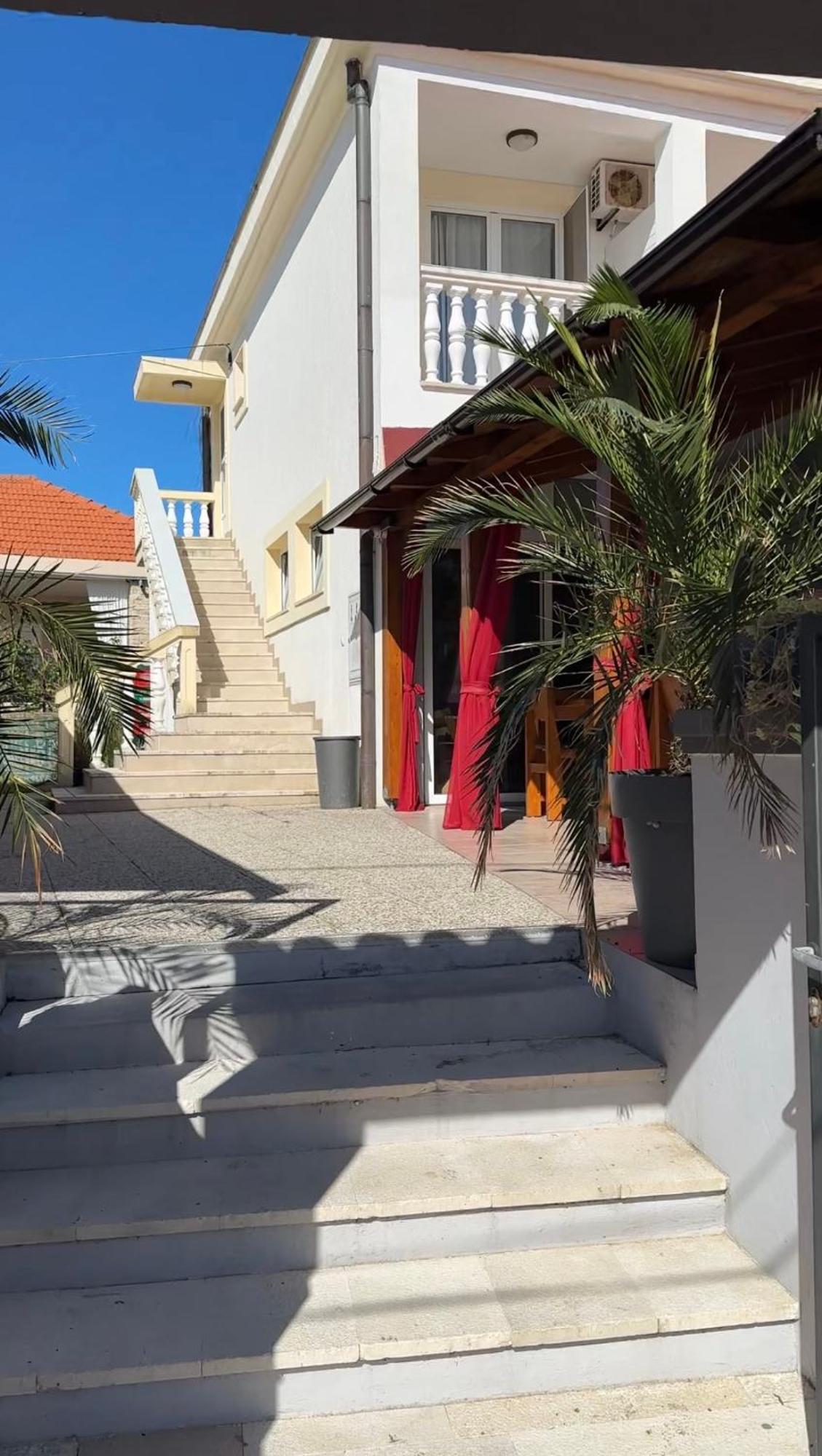 Apartment And Rooms Sidro Petrcane Ngoại thất bức ảnh